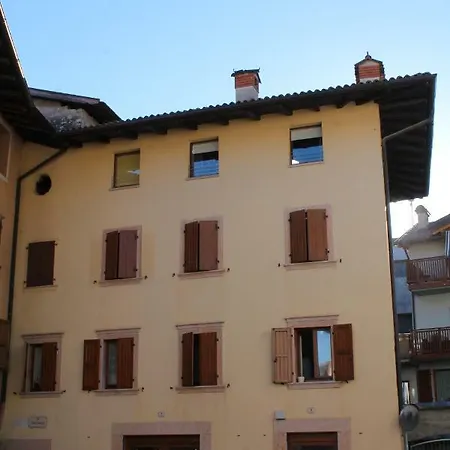 Sarca Valley Bed & Breakfast Dro